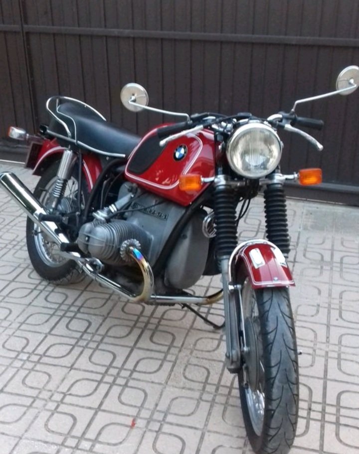 Esta es mi otra moto, heredada de mi padre , es la bmw 75/5 la primera… | Oscar — Kando Riders