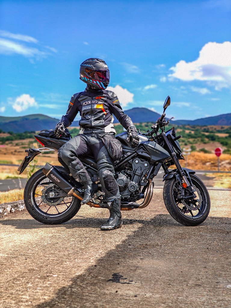 Vueltón mañanero por la zona de Urbasa. Menudos paisajes y curvas para… | rideradri21 — Kando Riders