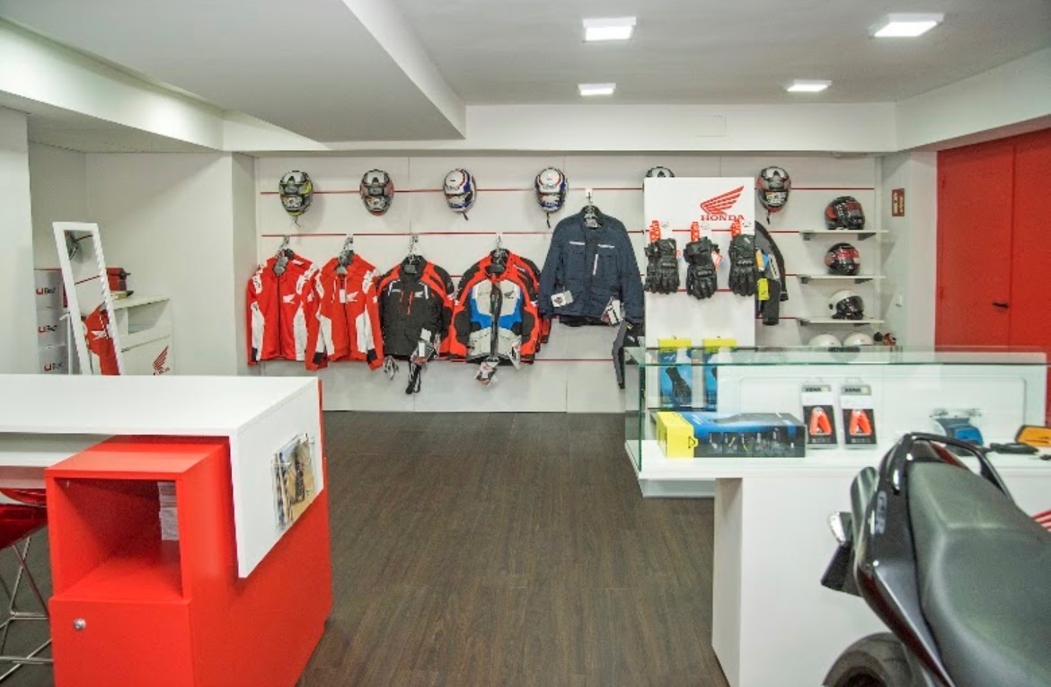Ikono Motorbike (Honda Madrid) · Madrid, Madrid, España | Taller de motos — Kando Riders