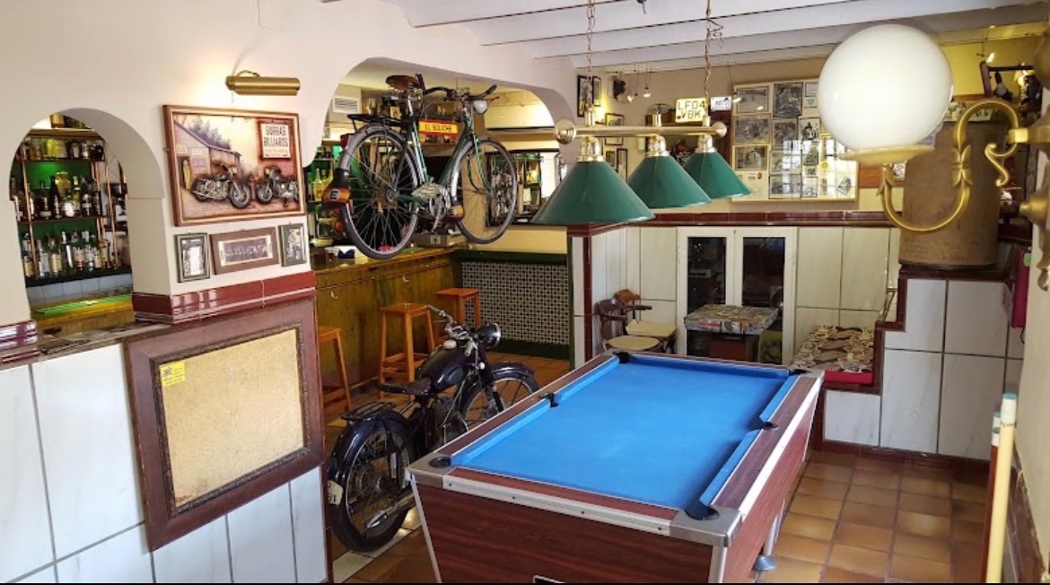 El Boliche Bar Restaurante (Granada) · Granada, A Coruña, España | Bar motero — Kando Riders