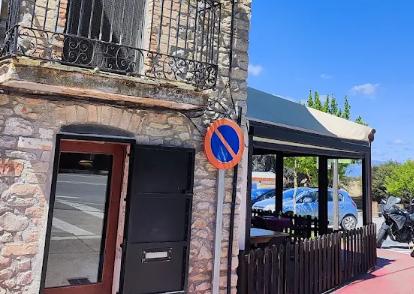 El Racó del Pou · calders, Barcelona, España | Bar motero — Kando Riders