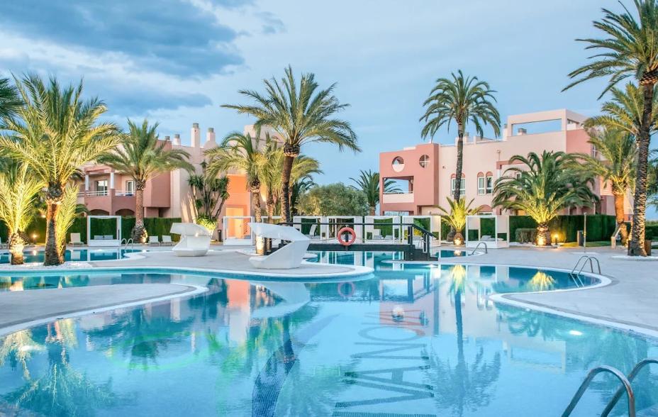 Hotel Oliva Nova Beach & Golf · Oliva, Valencia, España | Alojamiento motero — Kando Riders