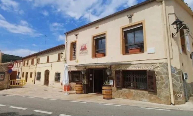 Restaurant El Barretet · Castellet i la Gornal, Cataluña, España | Bar motero — Kando Riders