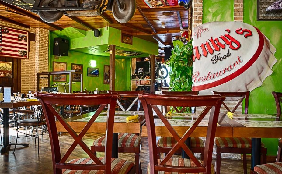 Franky's Foods · Arganda del Rey, Comunidad de Madrid, España | Bar motero — Kando Riders