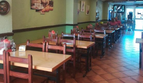 El Parador · Sentmenat, Cataluña, España | Bar motero — Kando Riders
