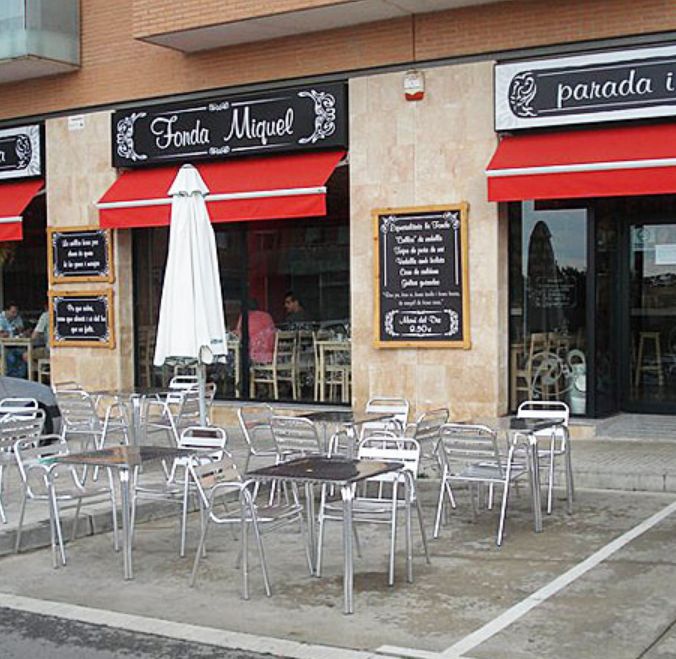 Fonda Miquel · Pineda de Mar, Cataluña, España | Bar motero — Kando Riders