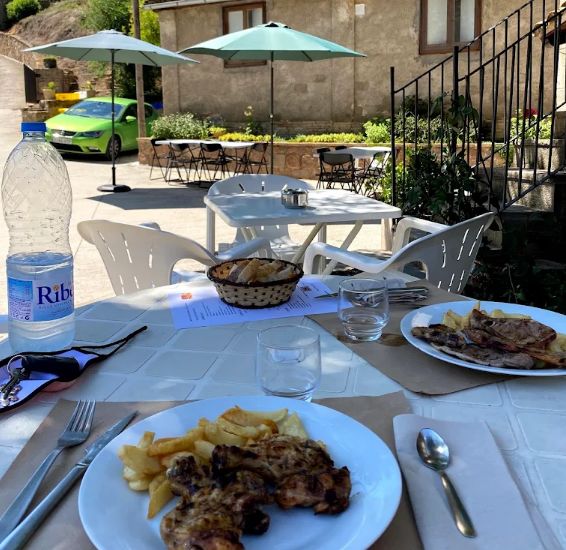Restaurant Roquerols · Sant Mateu de Bages, Cataluña, España | Bar motero — Kando Riders