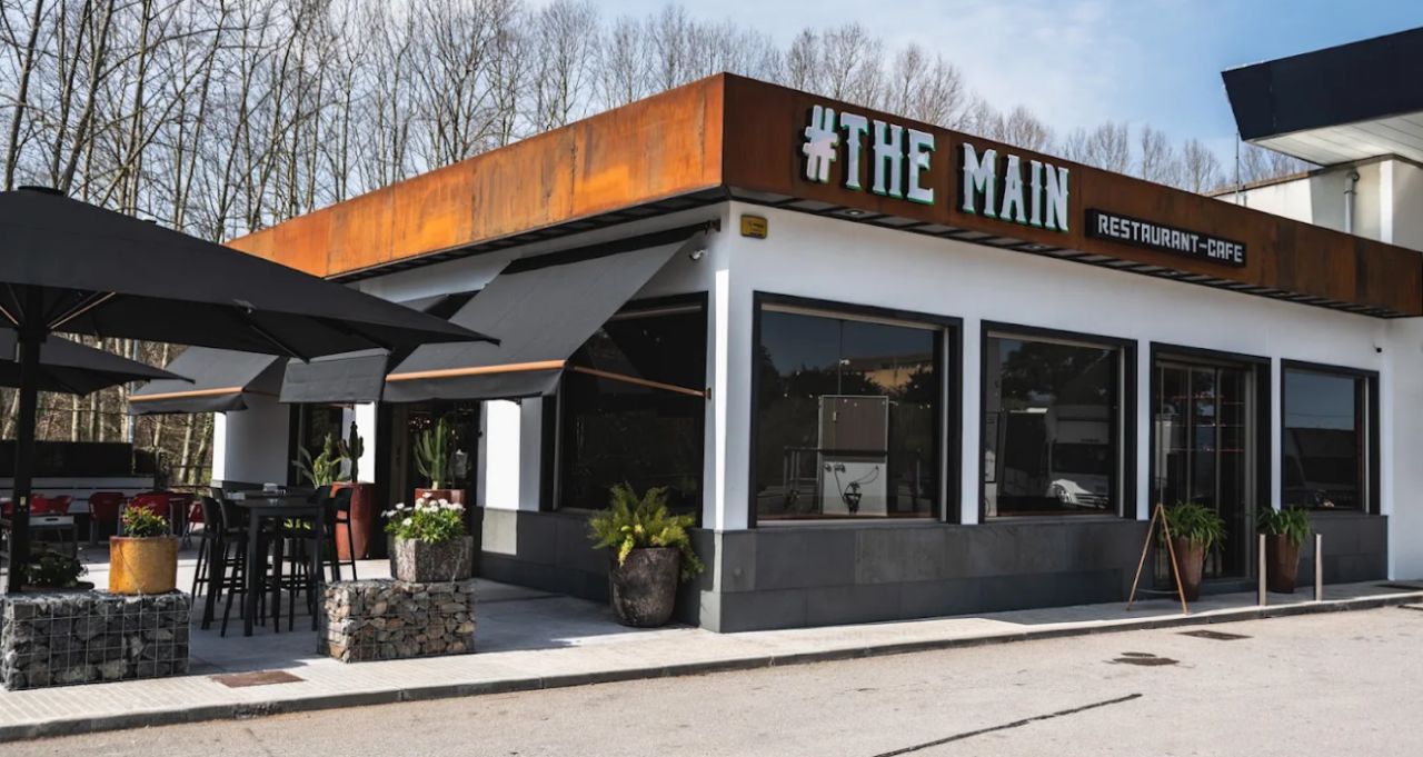 The Main Restaurant · Vidreres, Cataluña, España | Bar motero — Kando Riders