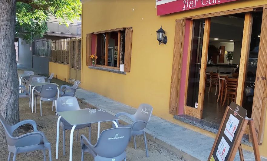 Bar Can Quim de la Yoli · La Bisbal d'Empordà, Cataluña, España | Bar motero — Kando Riders