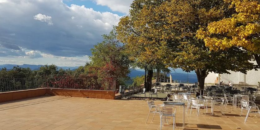 Els Àngels. Hotel & Restaurant. · Sant Martí Vell, Cataluña, España | Bar motero — Kando Riders