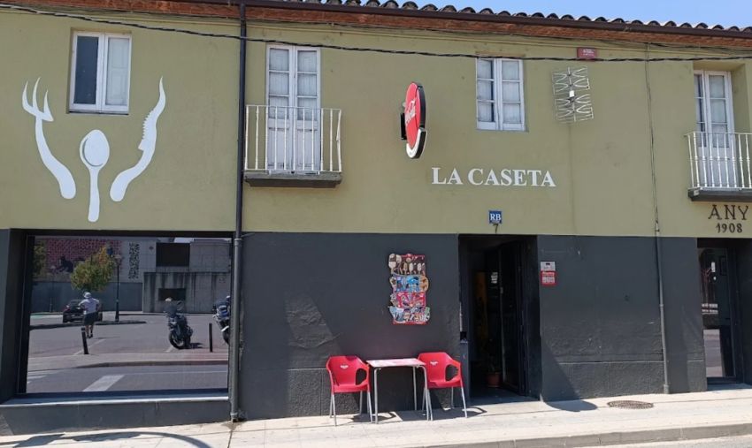 Bar Restaurant La Caseta · Les Planes d'Hostoles, Cataluña, España | Bar motero — Kando Riders