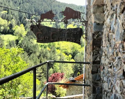 Restaurant Can Casanova · Fornells de la Muntanya (Toses), Cataluña, España | Bar motero — Kando Riders