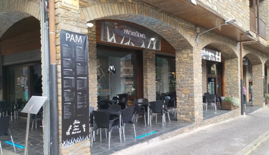 PAM Pintxos & Més · Rialp, Cataluña, España | Bar motero — Kando Riders