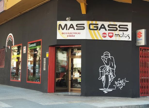 Más Gass Jaca · Jaca, Aragón, España | Taller de motos — Kando Riders