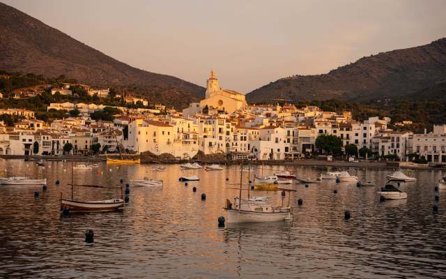 wecamp Cadaqués · Cadaqués, Girona, España | Alojamiento motero — Kando Riders