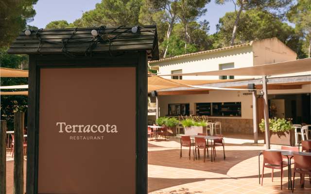 wecamp L'Escala Punta Milà · L'Escala, Girona, España | Alojamiento motero — Kando Riders