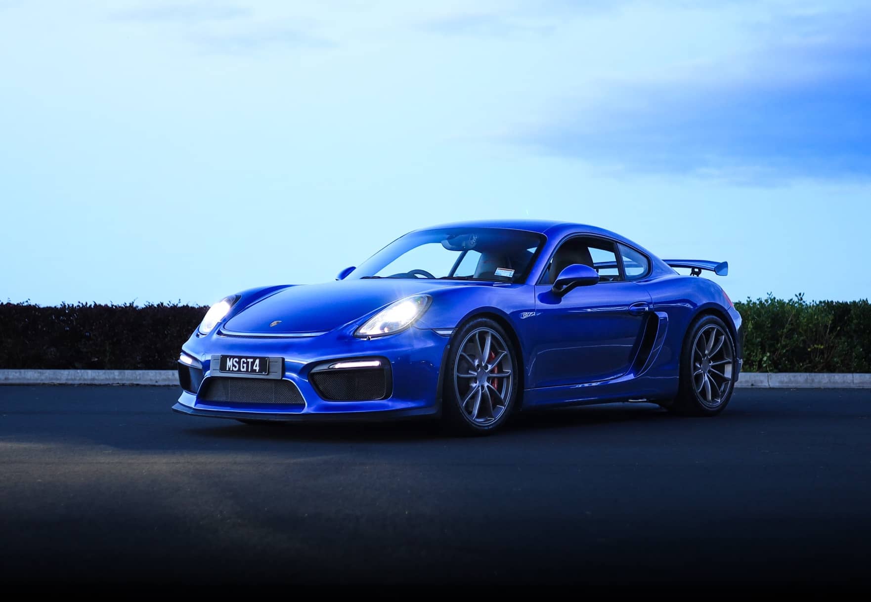 Porsche Cayman GT4 - Auckland rental