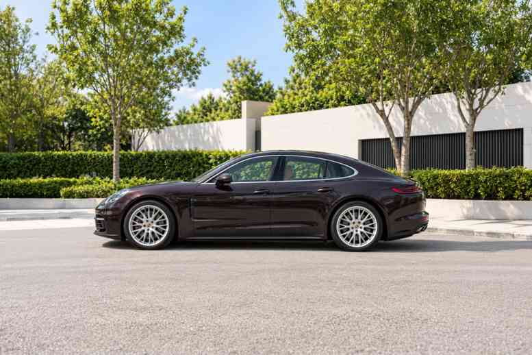 Porsche Panamera-option1 - Image 2