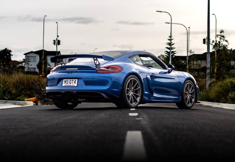 Porsche Cayman GT4-option1 - Image 2