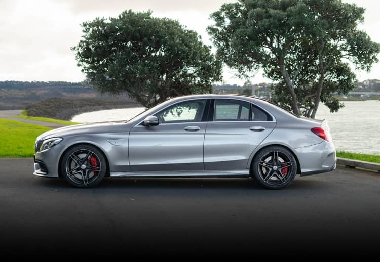 Mercedes-Benz C63S-option1 - Image 3