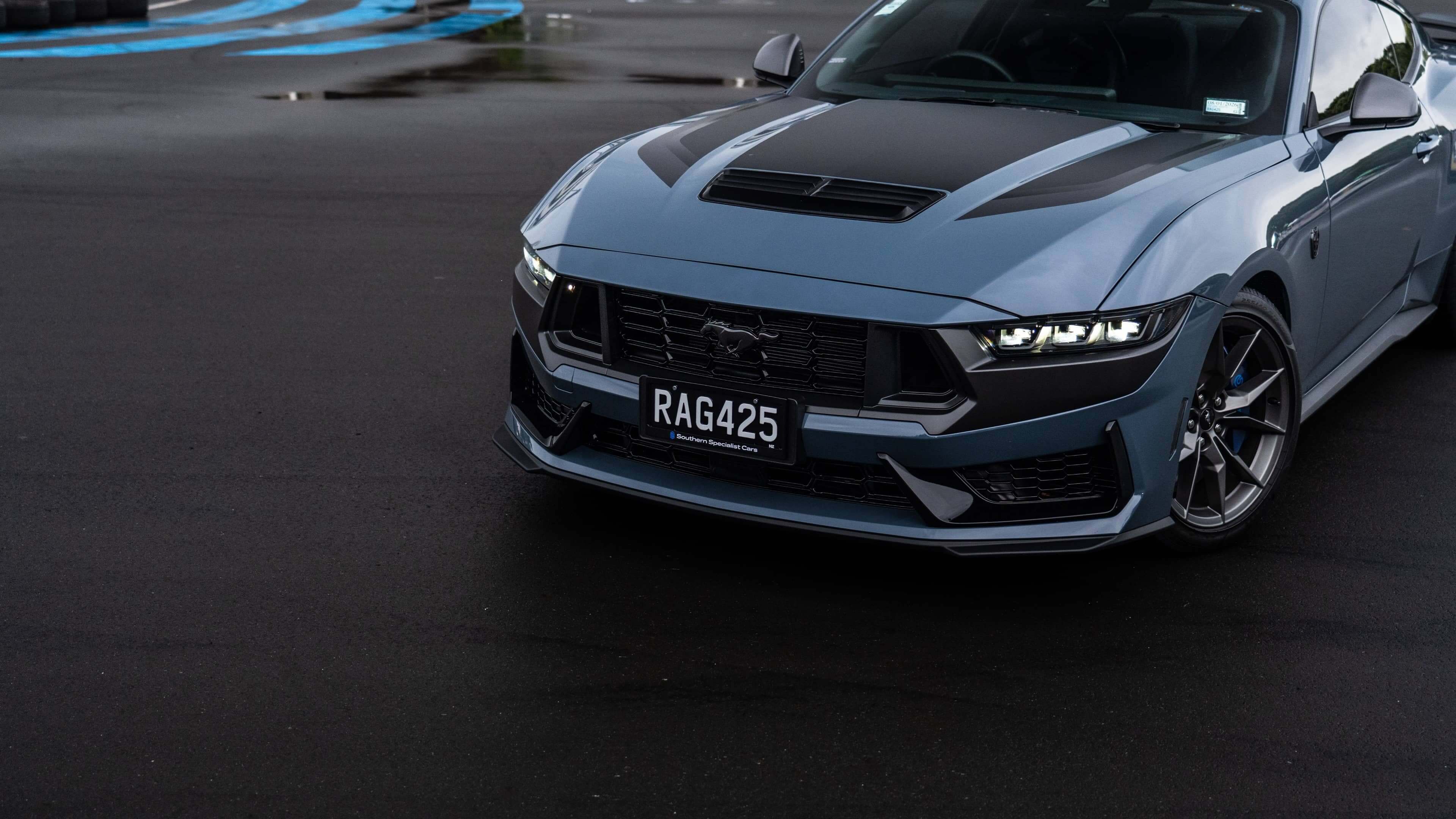 Mustang Dark Horse - Image 9
