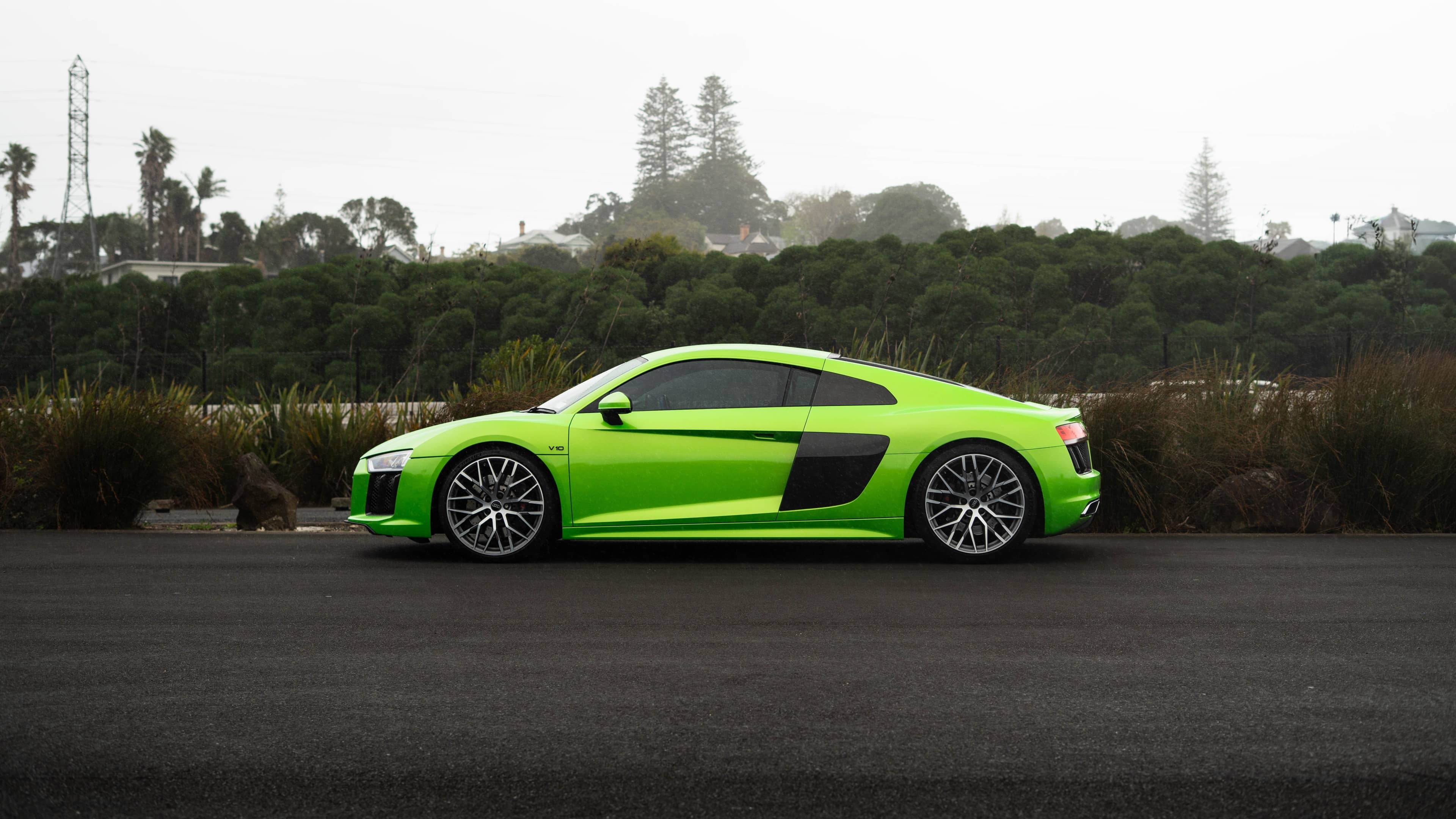 Audi R8 V10 (Gen 2) - Image 8
