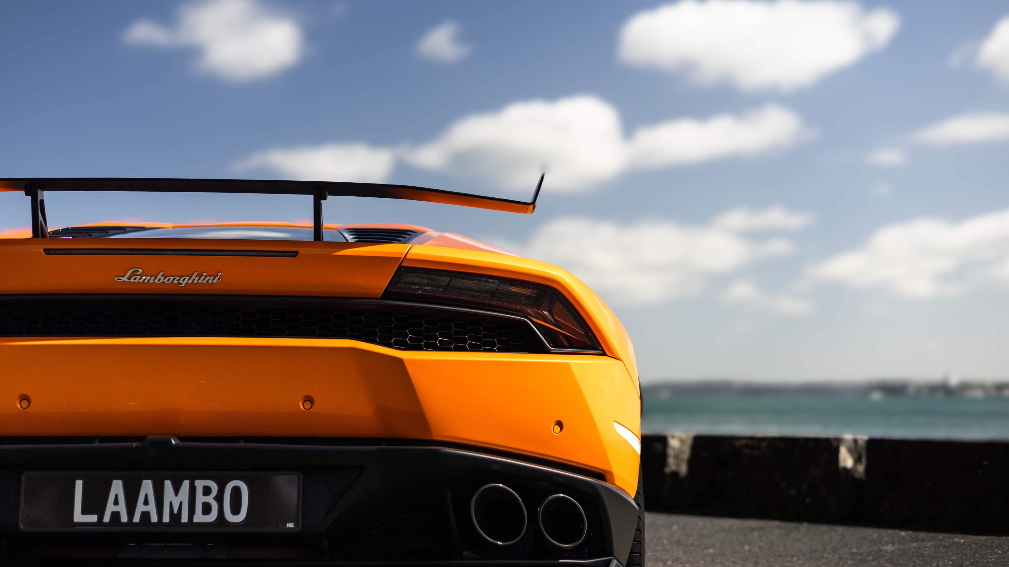 Lamborghini Huracan - Image 12