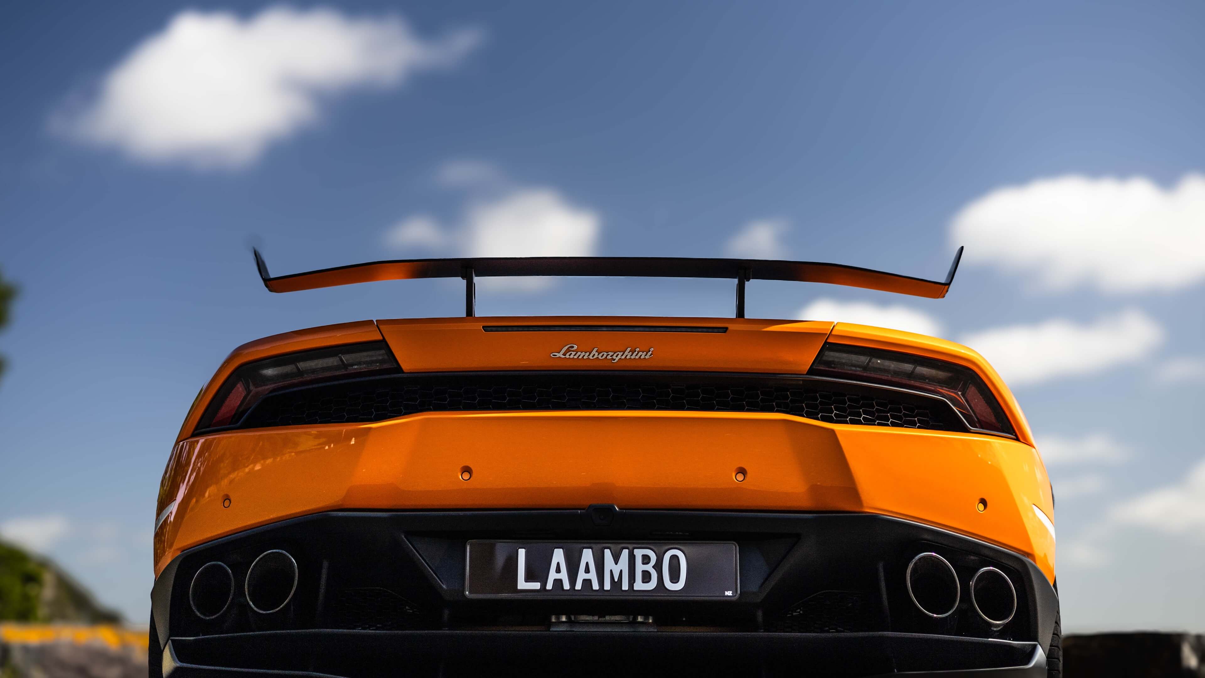 Lamborghini Huracan - Image 2