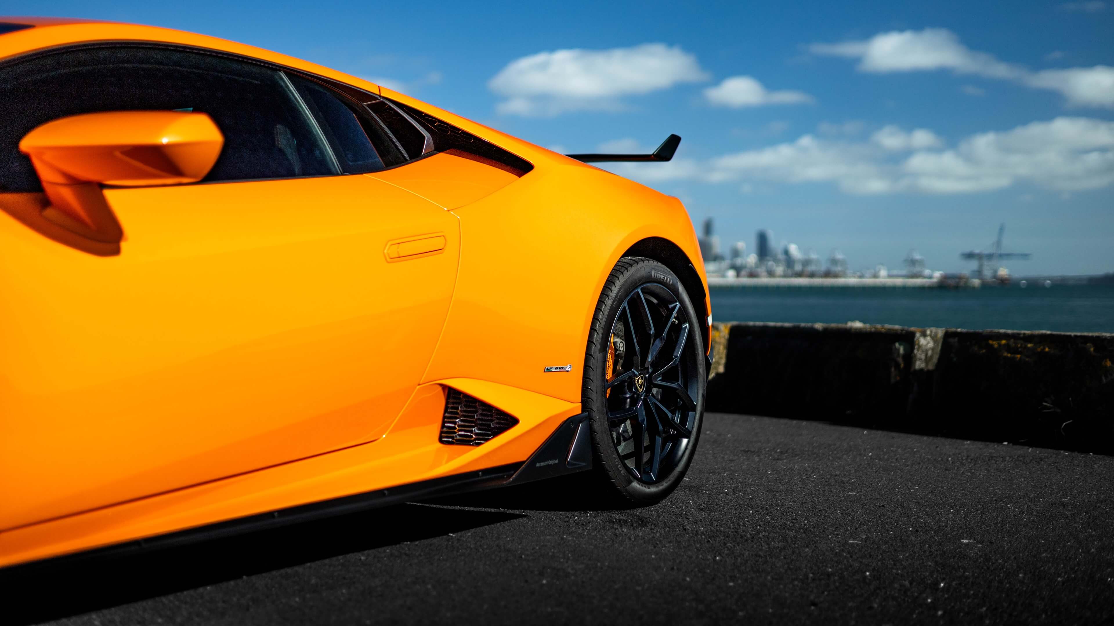 Lamborghini Huracan - Image 15