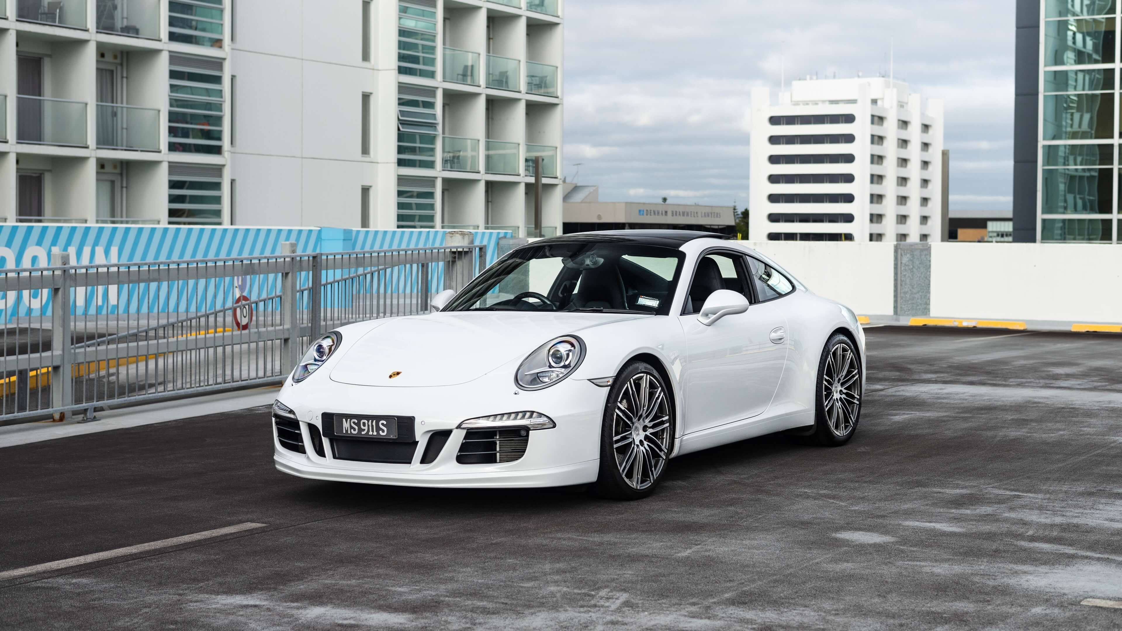 Porsche 911 Carrera S - Image 1