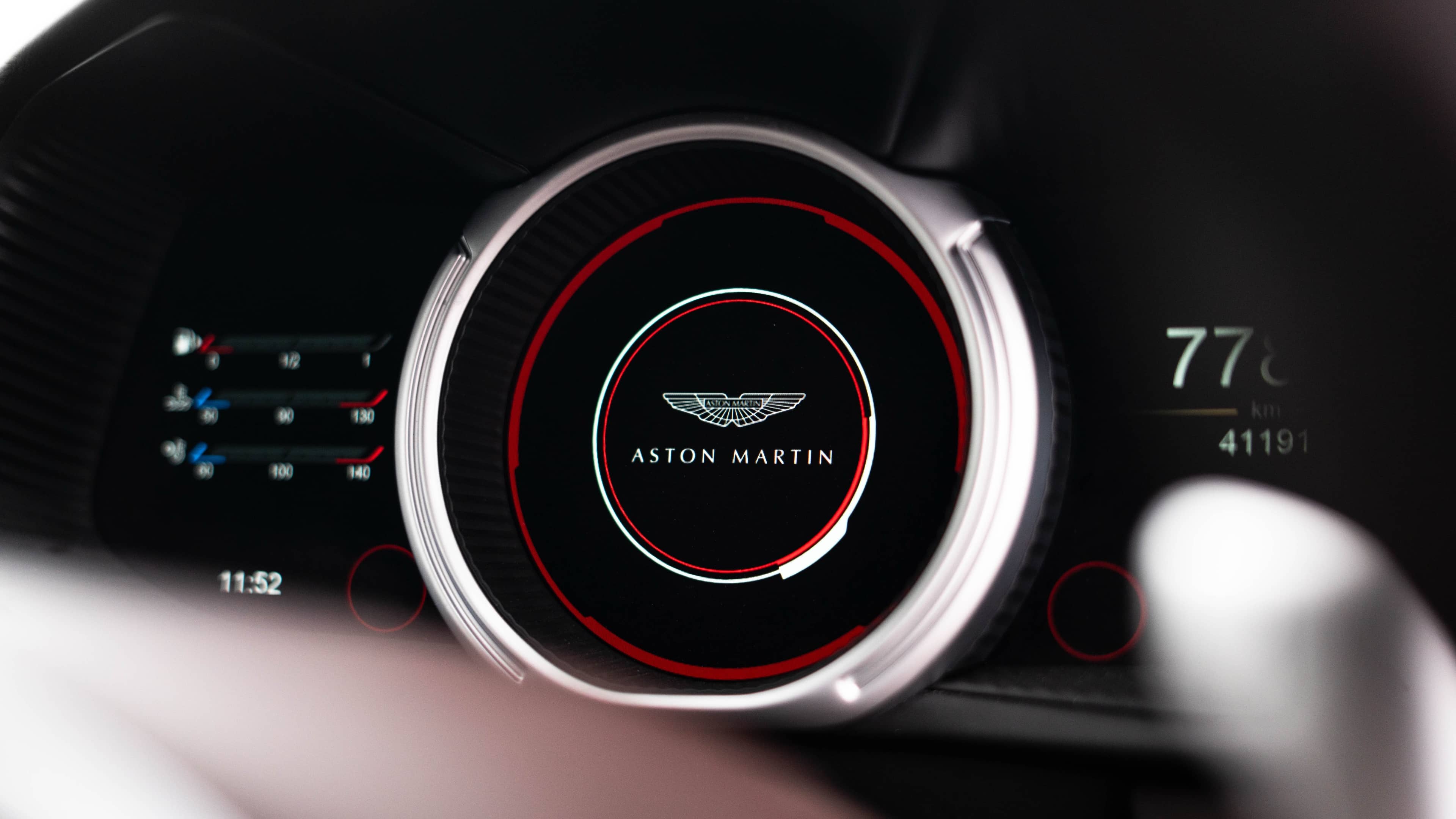 Aston Martin DB11 - Image 17