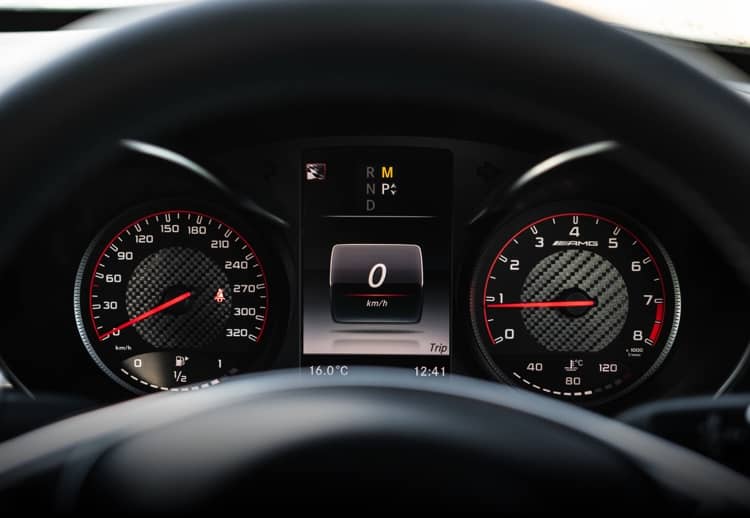 Mercedes-Benz C63S-option1 - Image 5