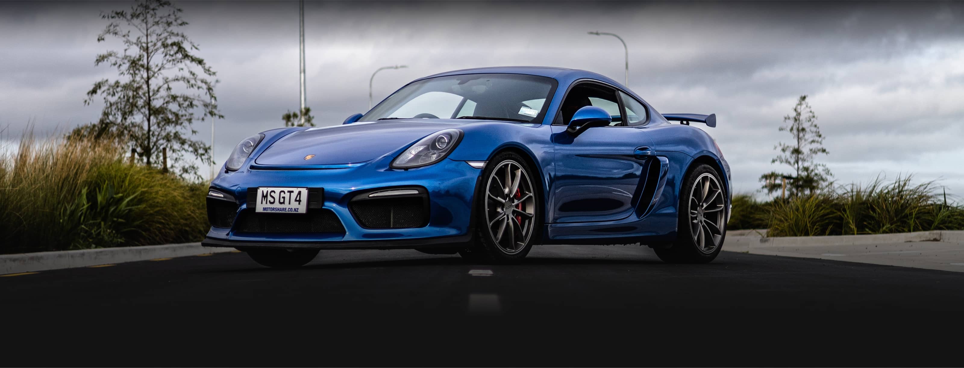 Porsche Cayman GT4