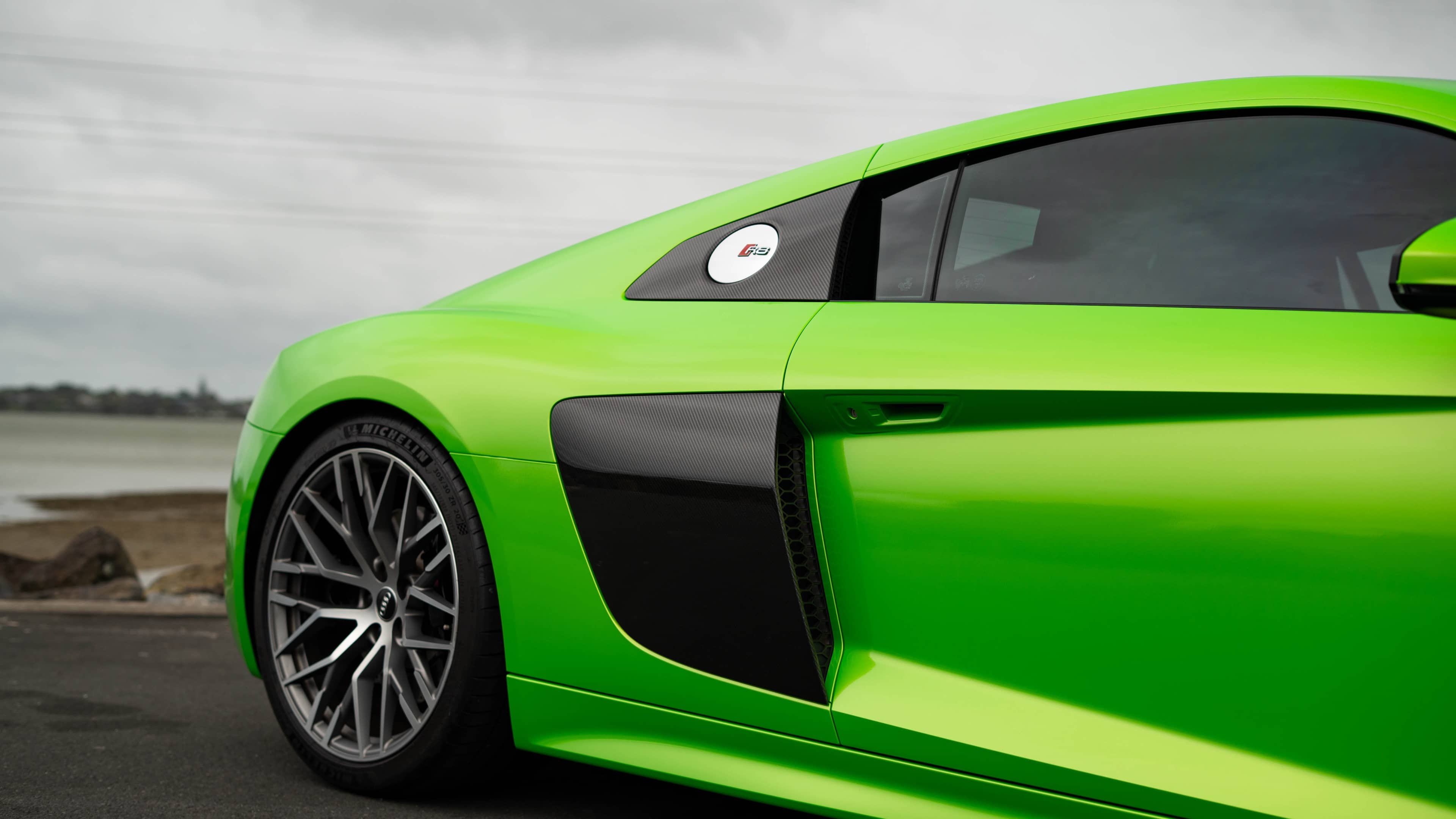 Audi R8 V10 (Gen 2) - Image 9