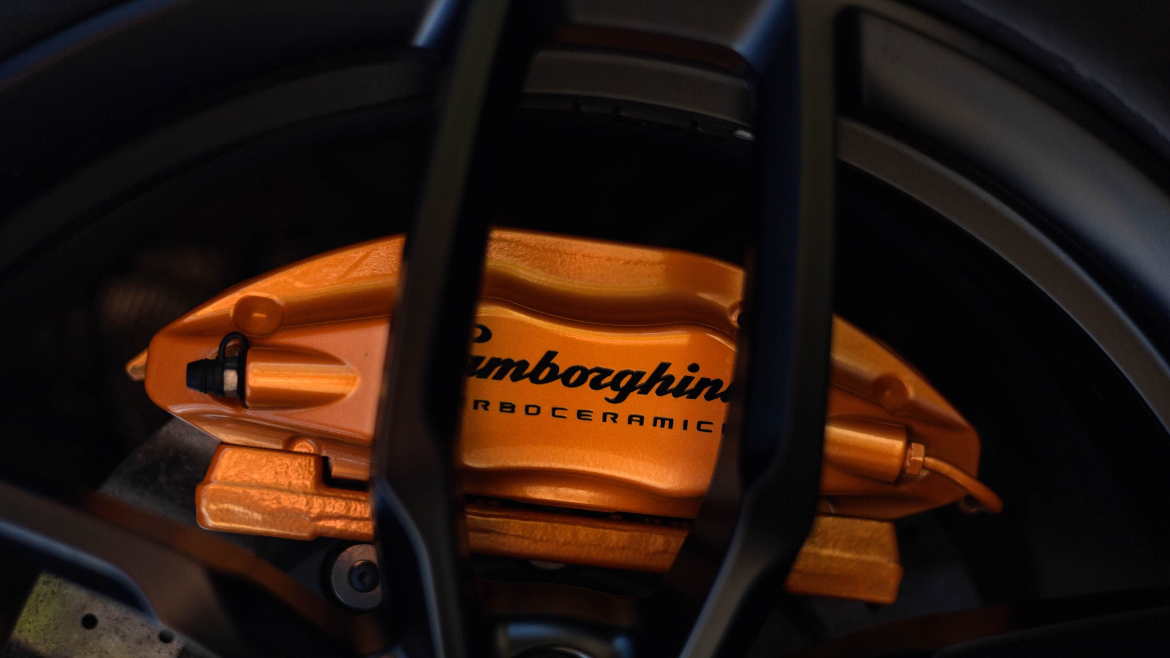 Lamborghini Huracan - Image 9