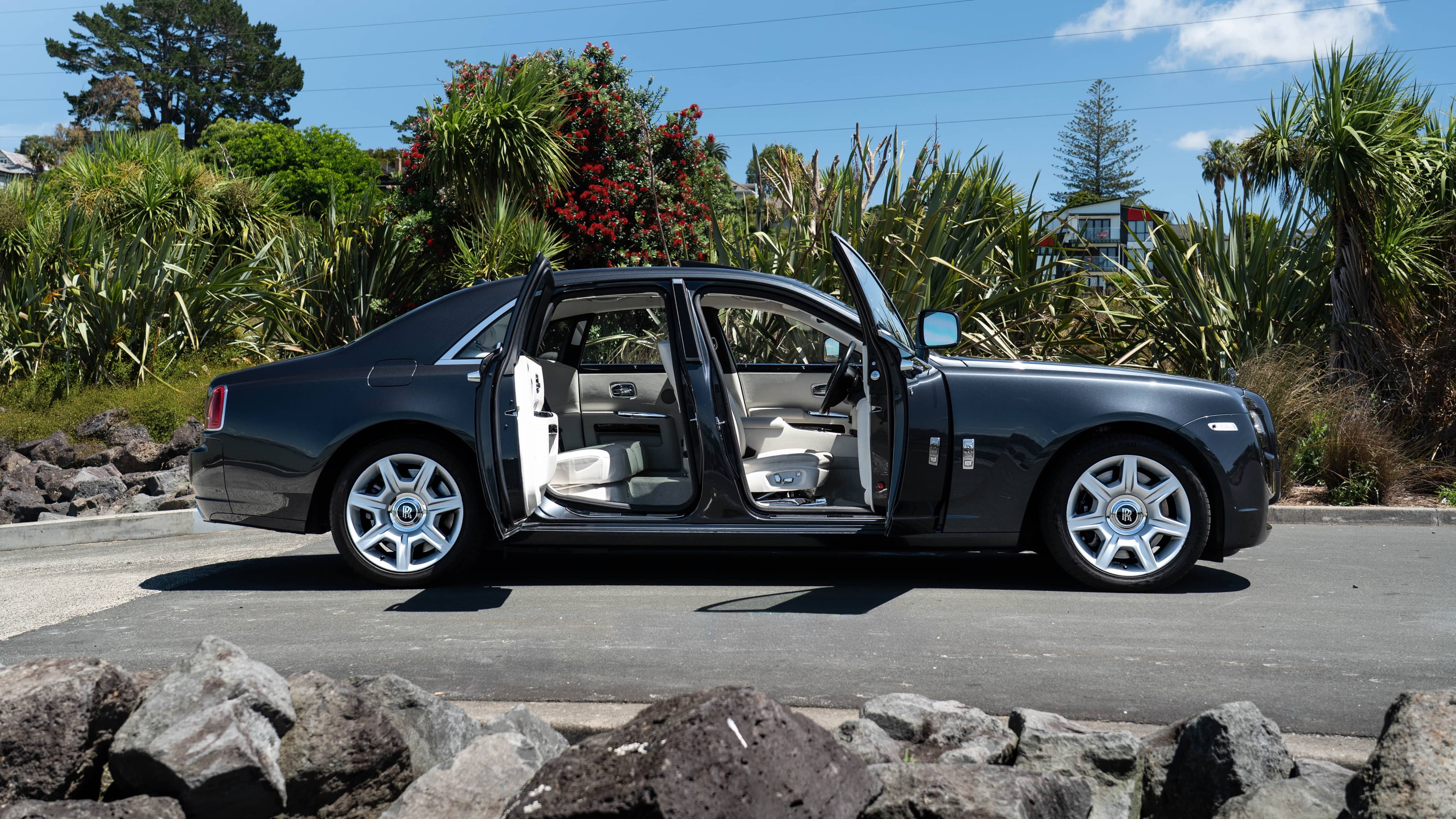 Rolls Royce Ghost - Image 11