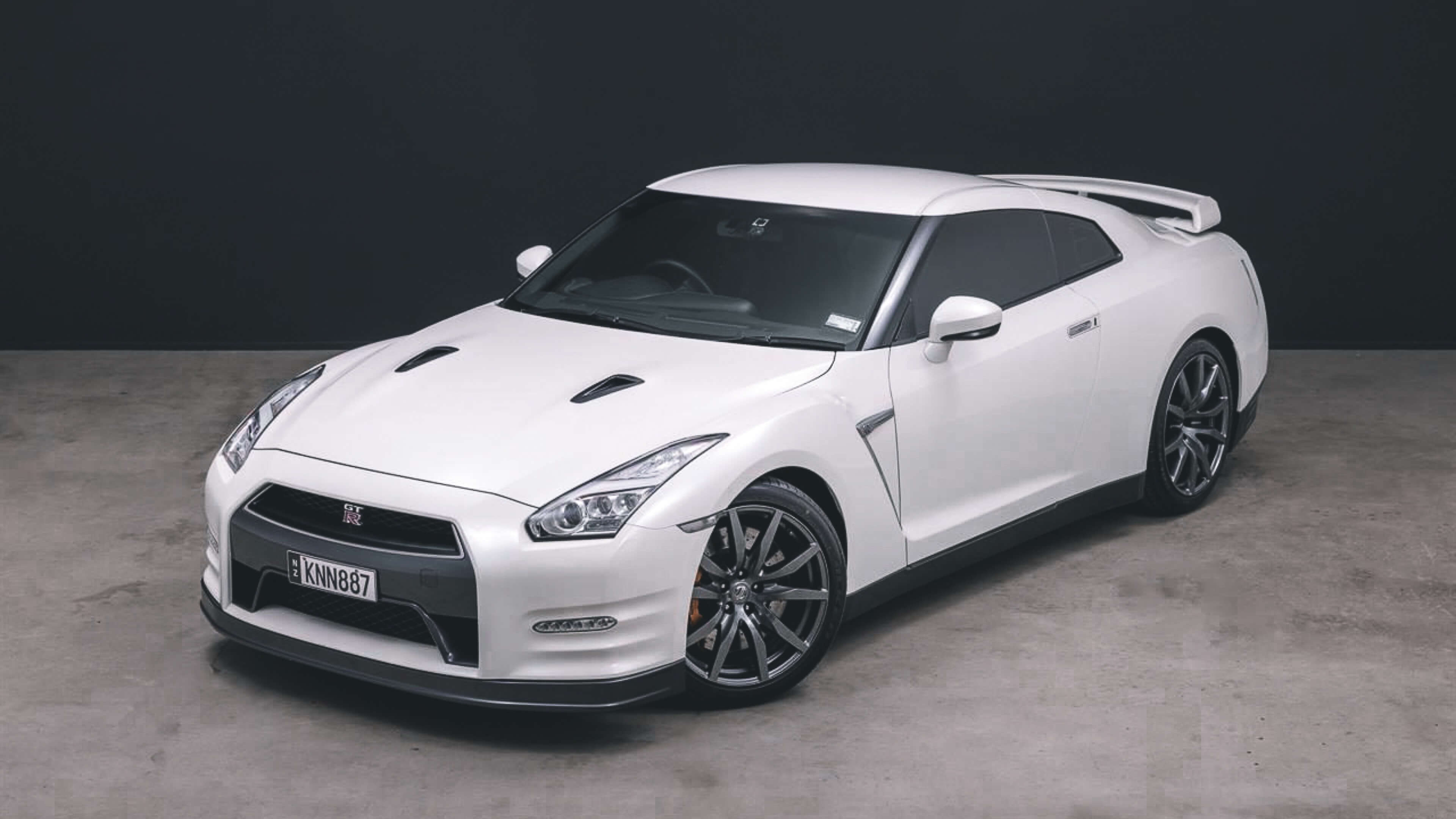 Nissan GTR R35 - Image 5