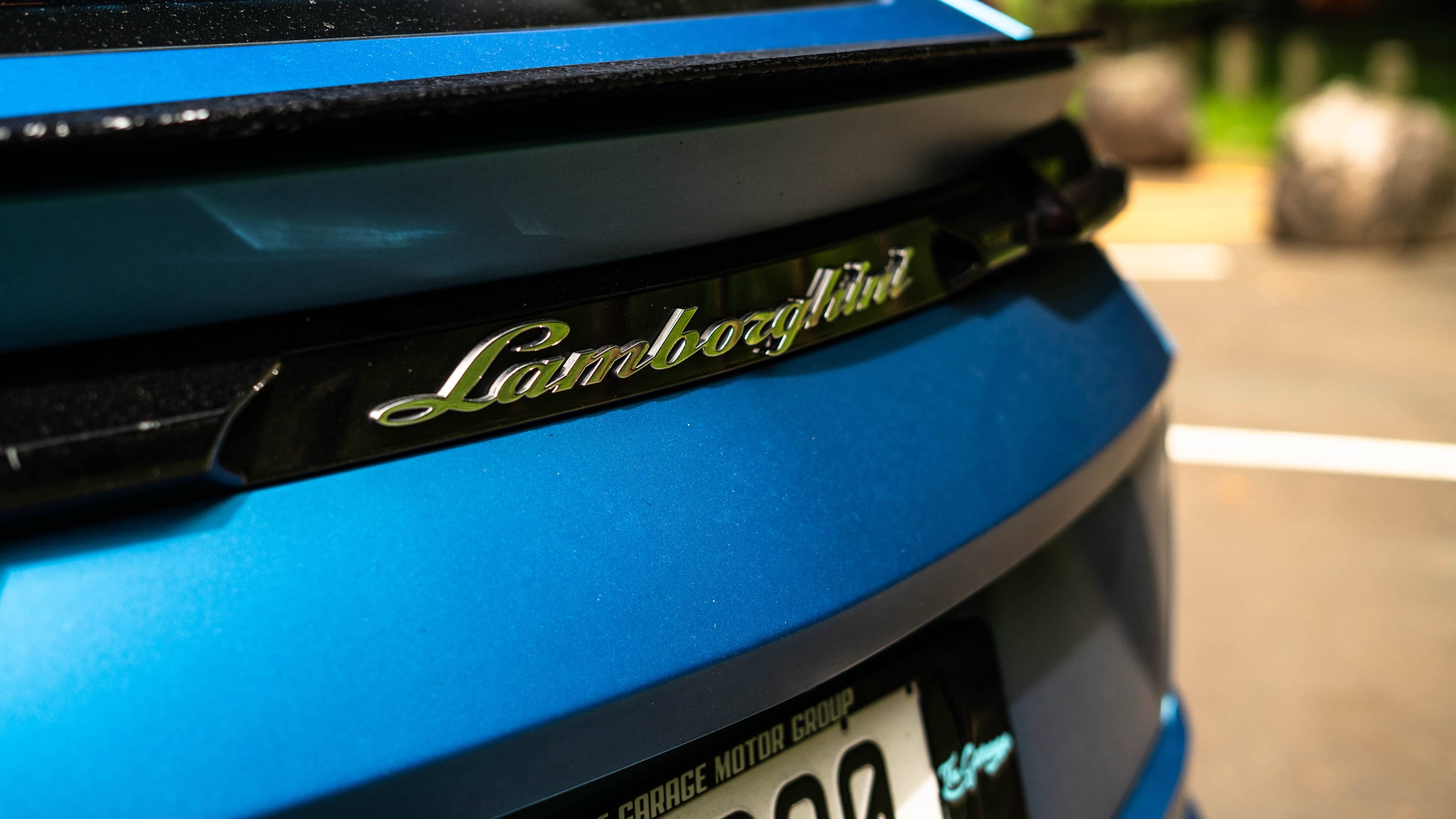 Lamborghini Urus - Image 10
