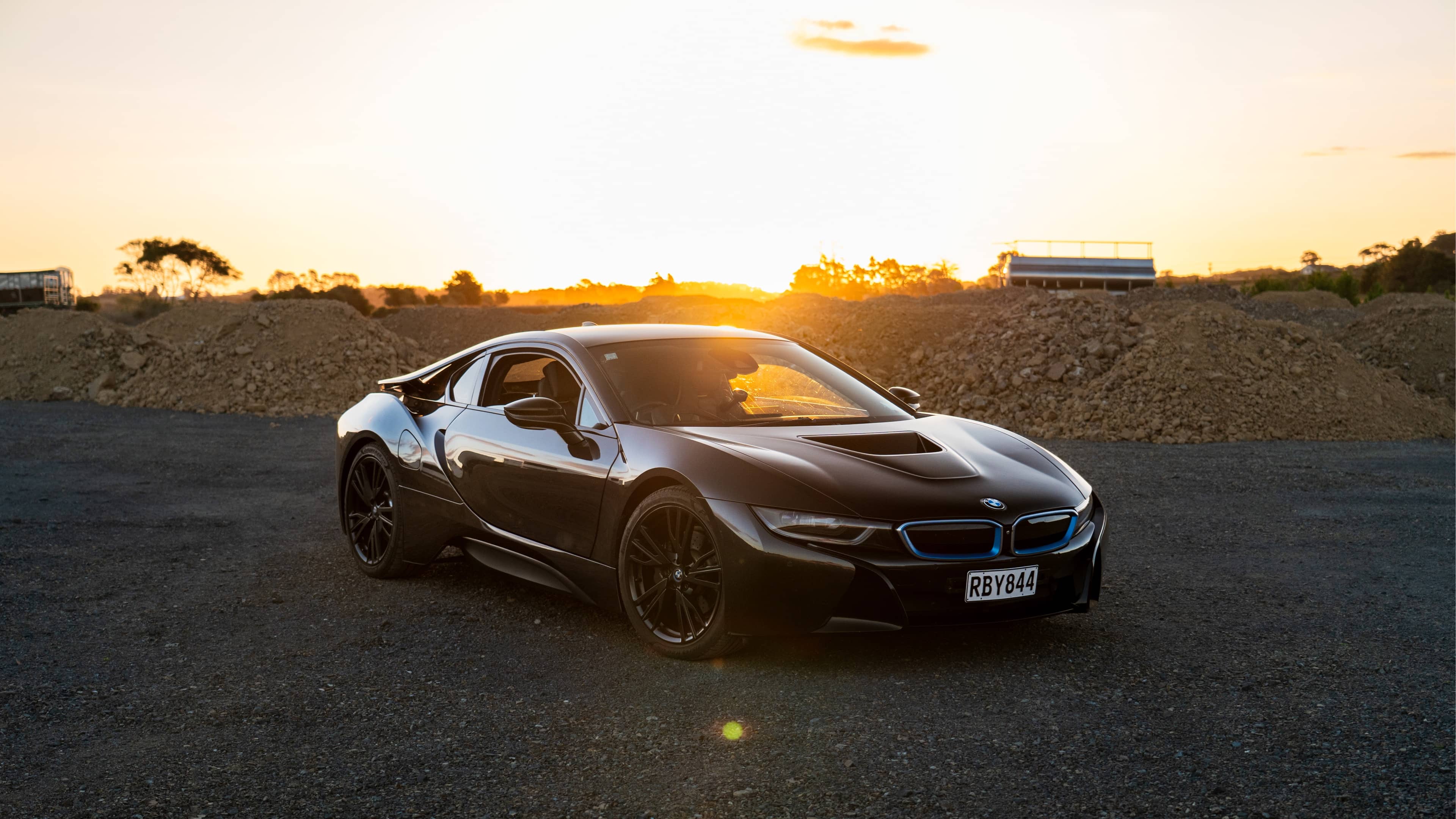BMW i8 - Image 2