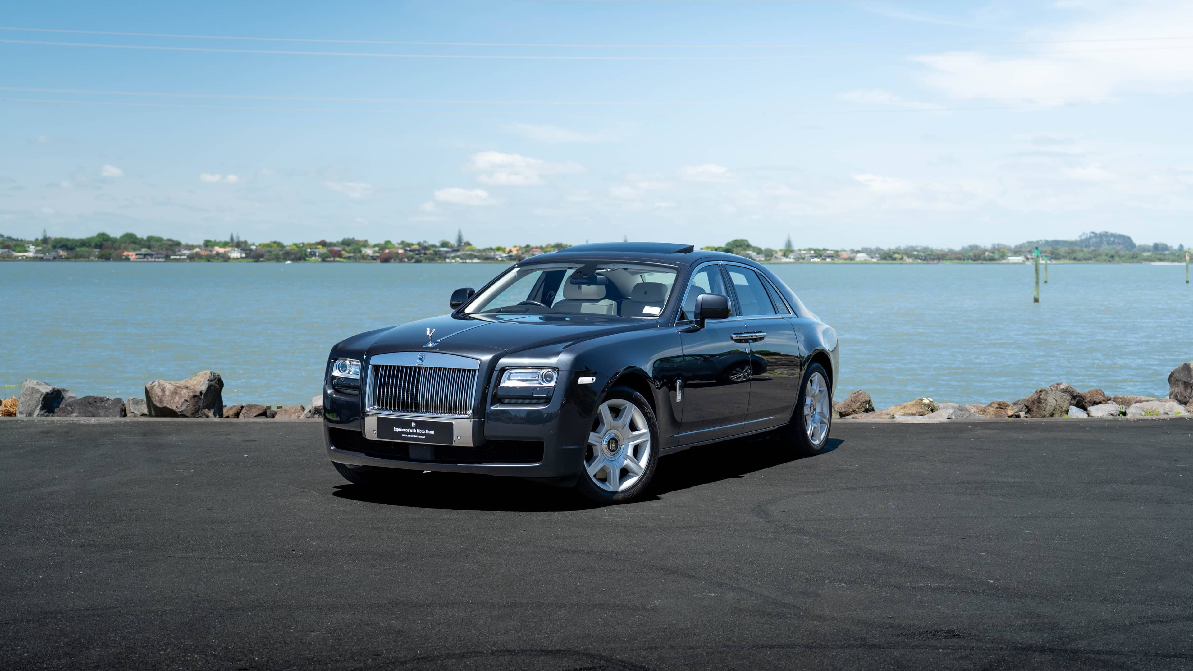 Rolls Royce Ghost - Image 14