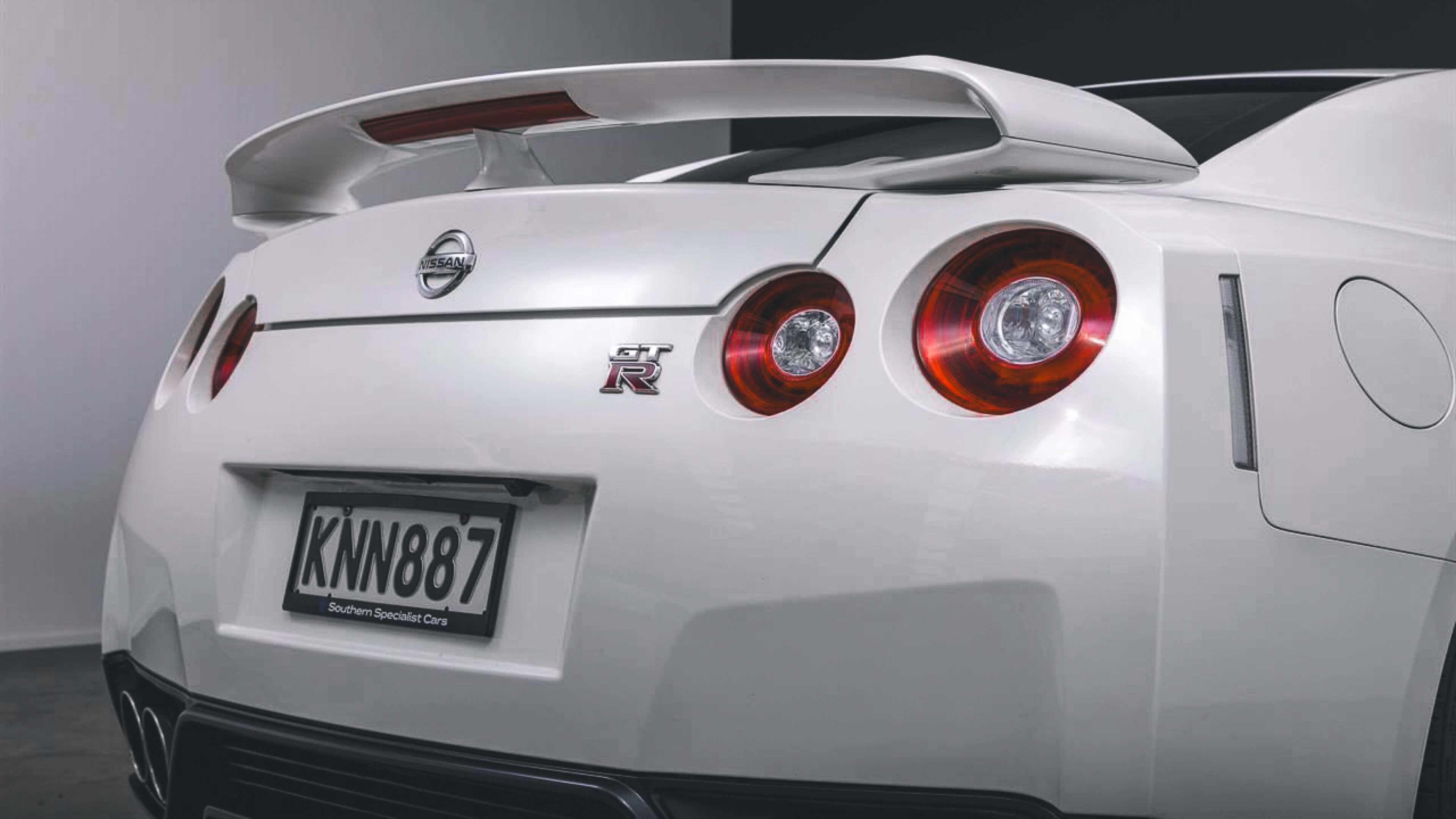 Nissan GTR R35 - Image 4
