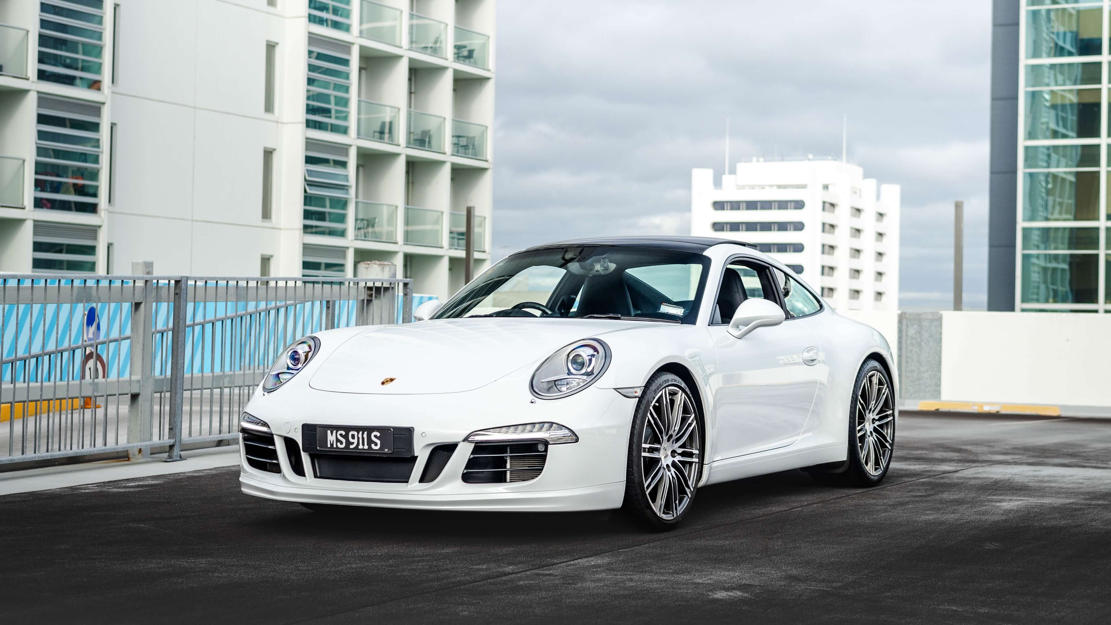 Porsche 911 Carrera S - Image 3