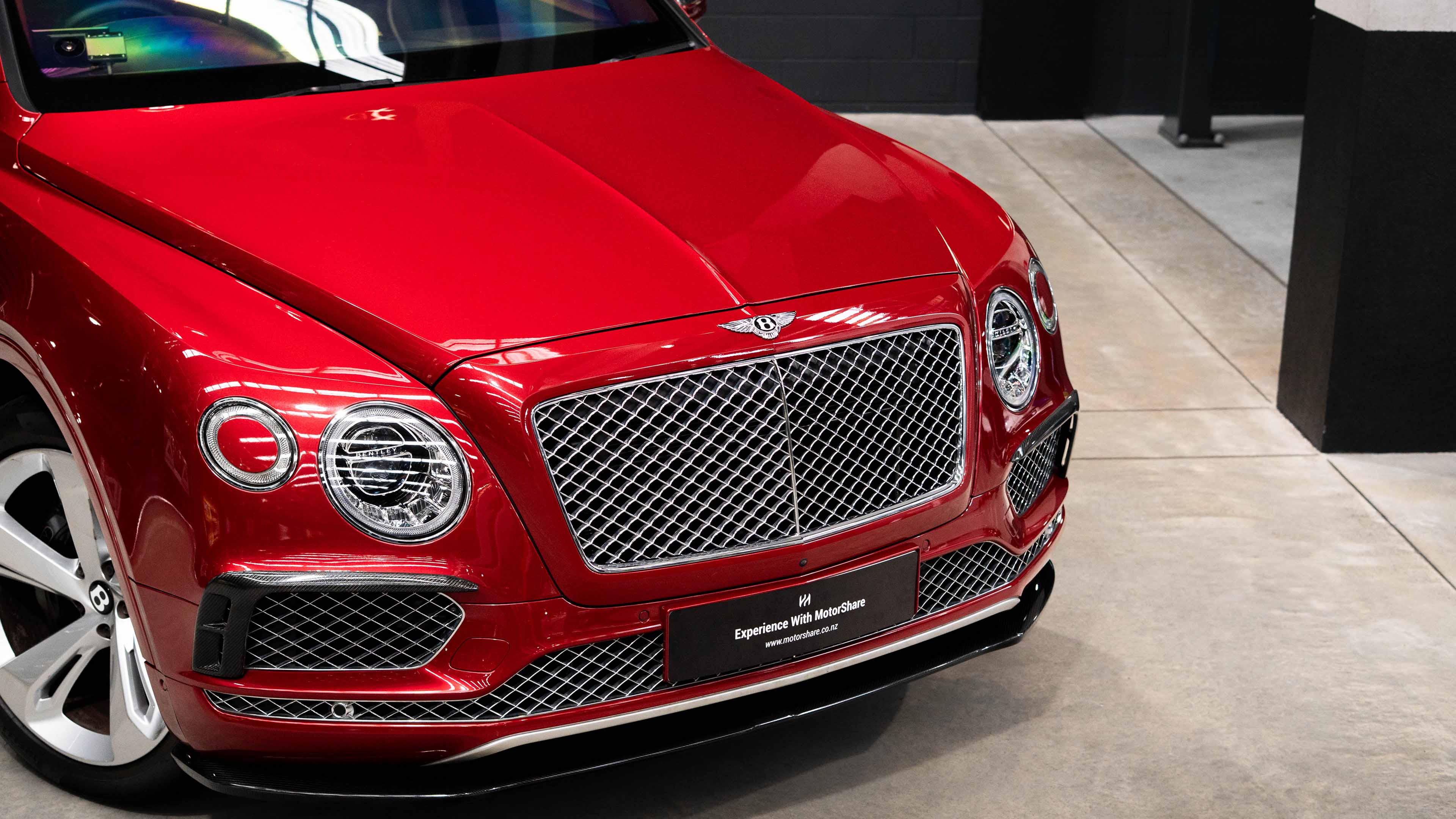 Bentley Bentayga Mulliner - Image 2