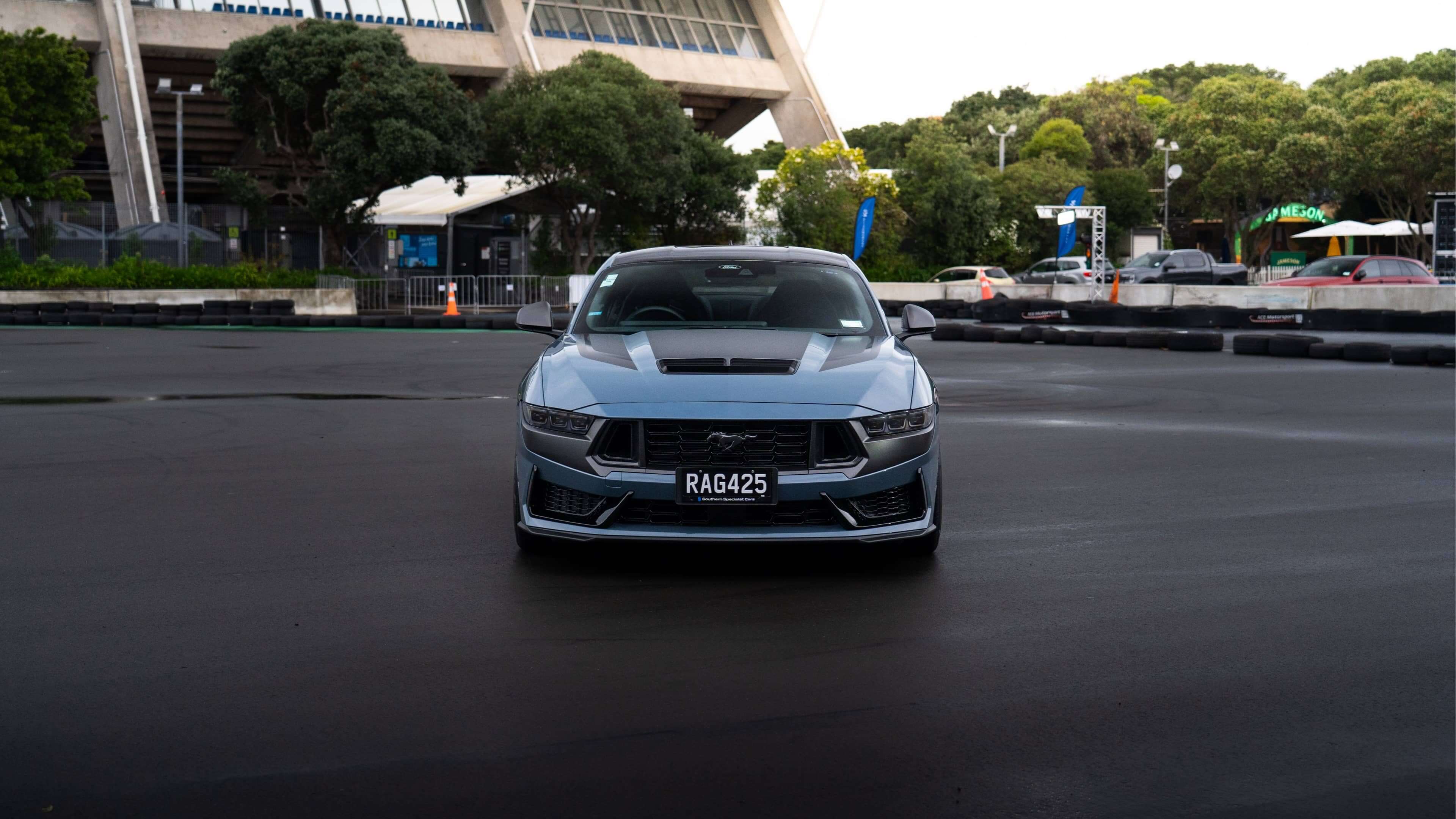 Mustang Dark Horse - Image 6