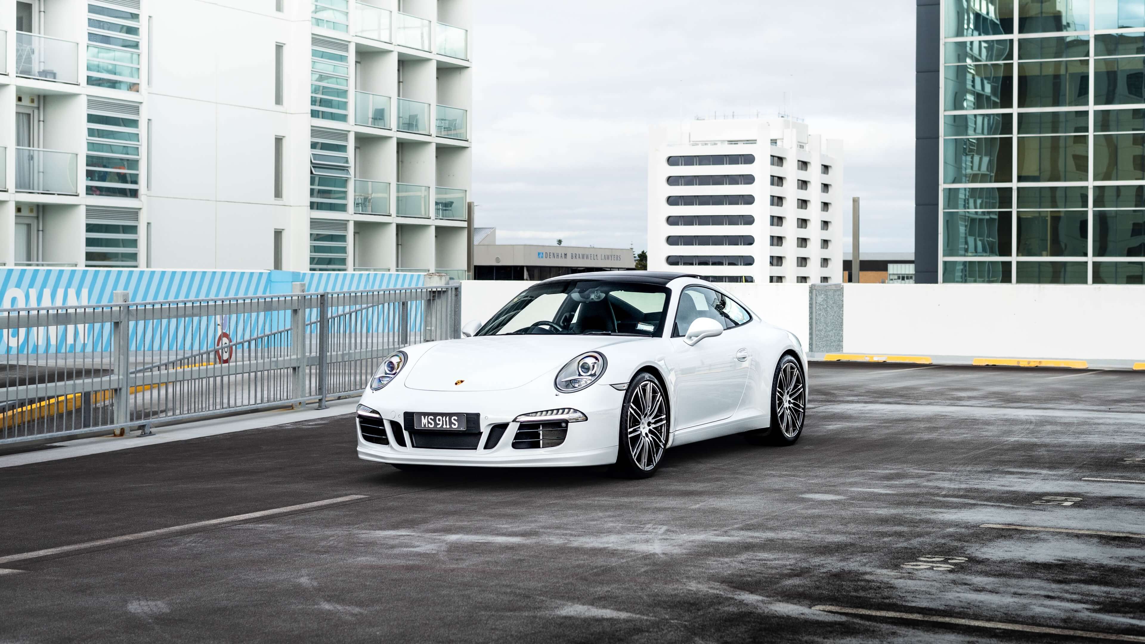 Porsche 911 Carrera S - Image 8