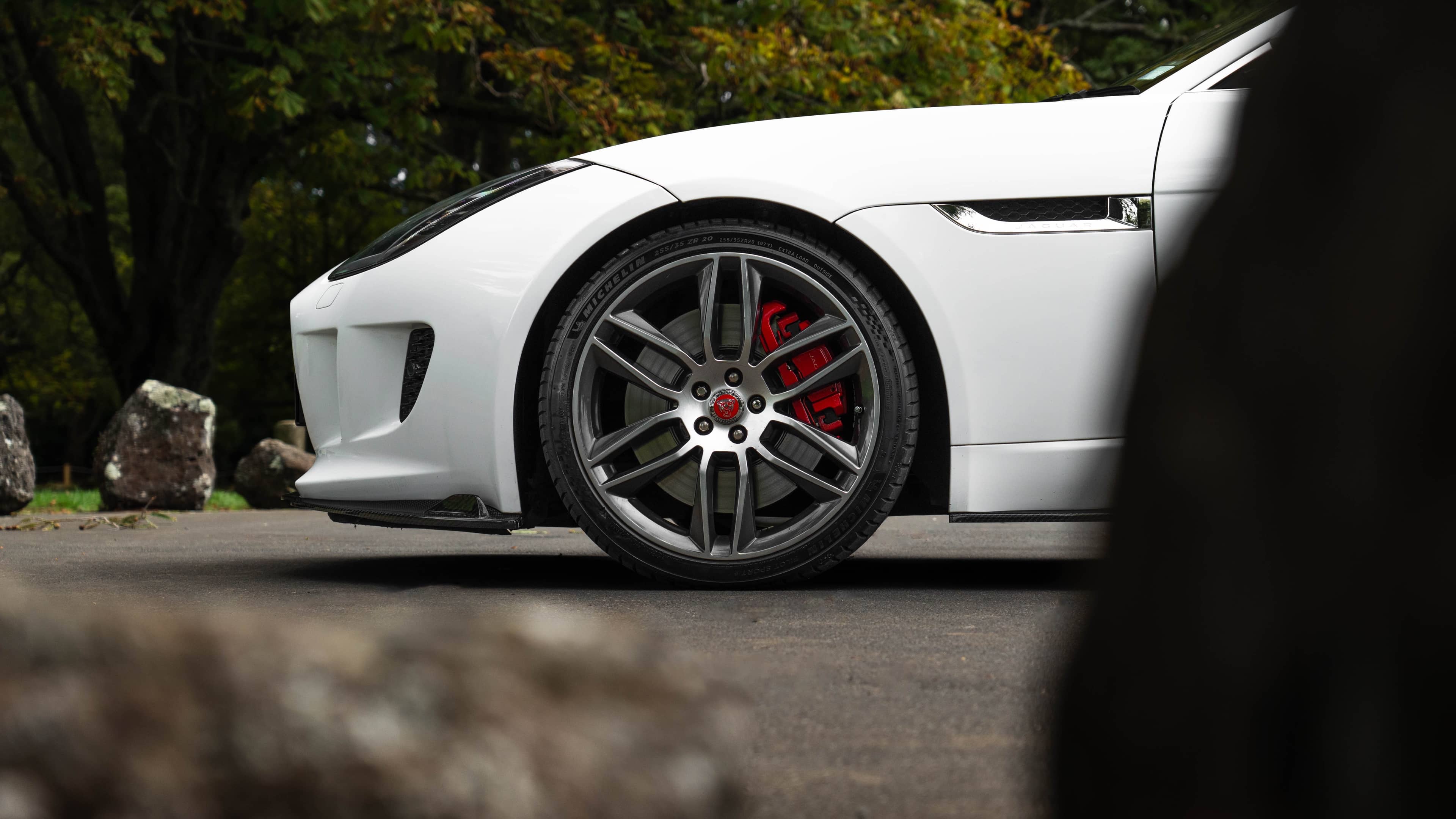 Jaguar F-Type R - Image 8