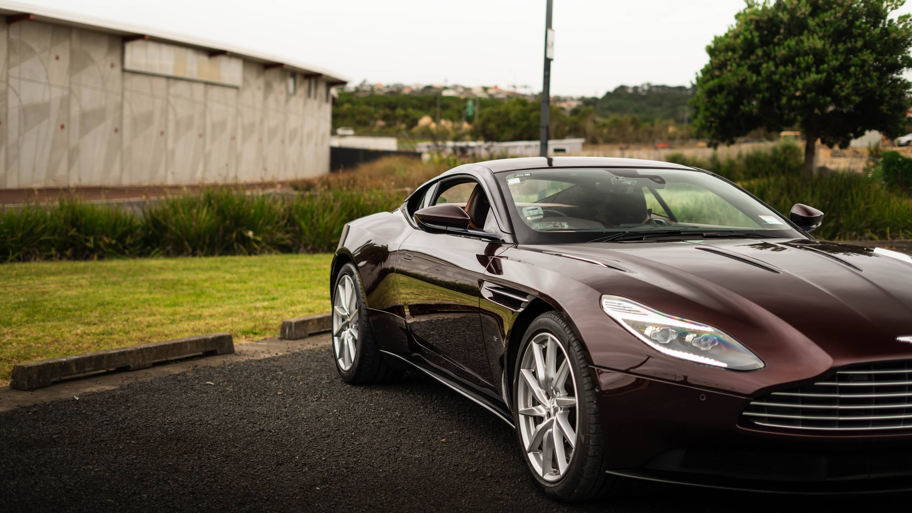 Aston Martin DB11 - Image 5