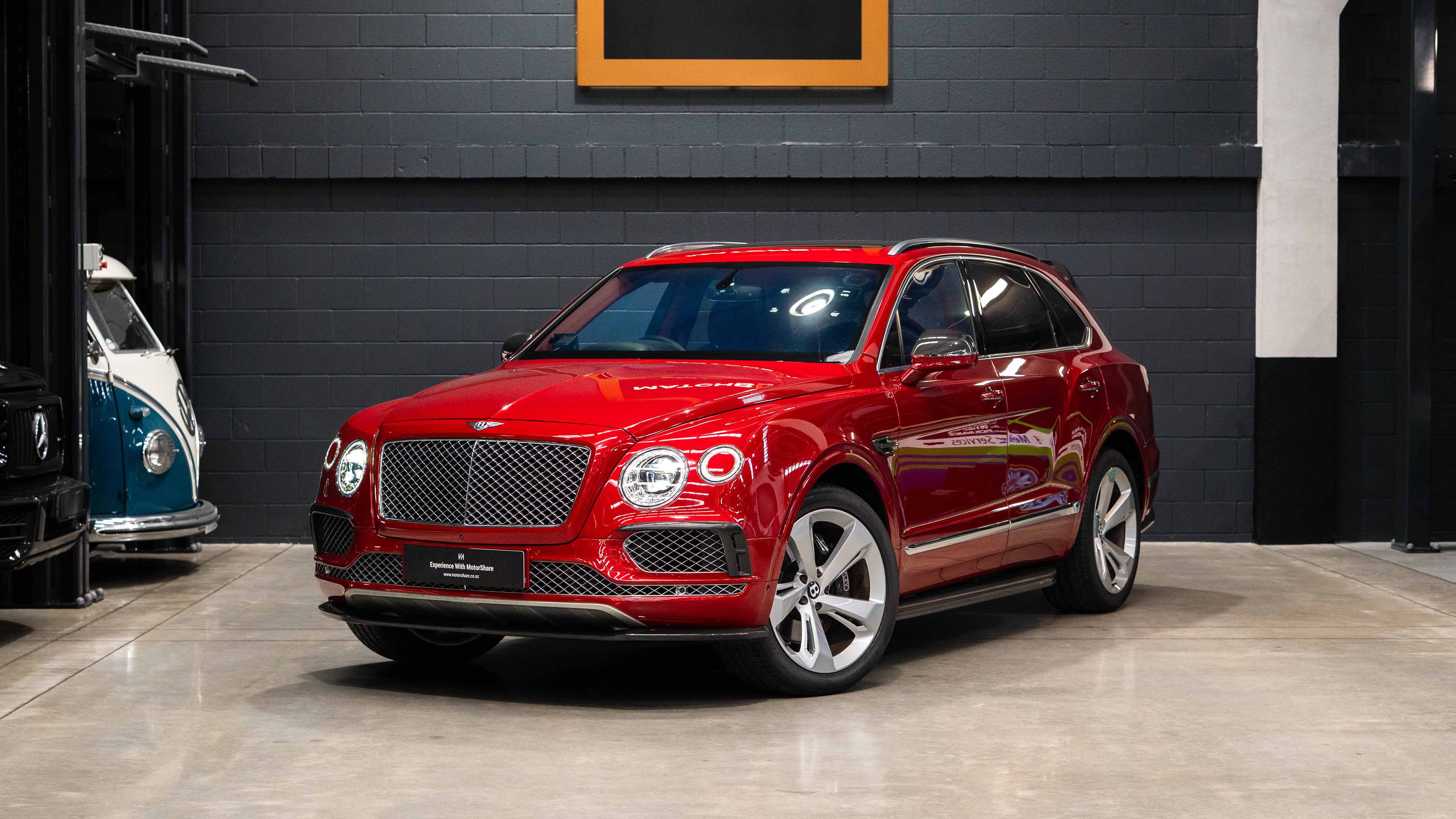 Bentley Bentayga Mulliner - Image 1