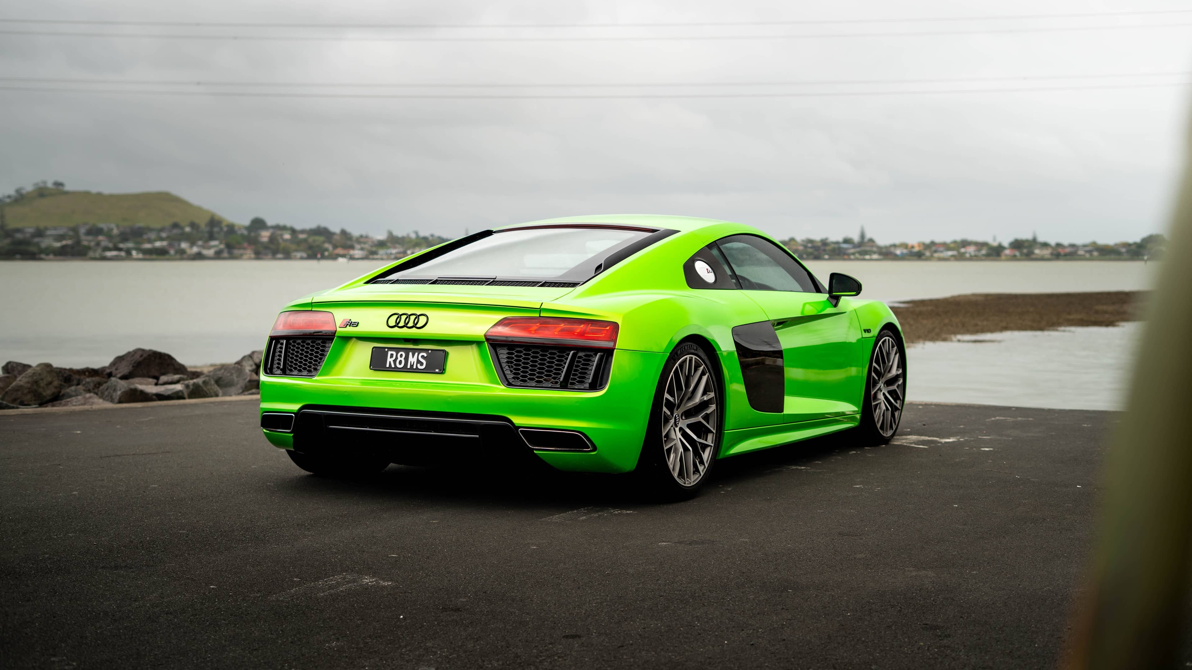 Audi R8 V10 (Gen 2) - Image 7