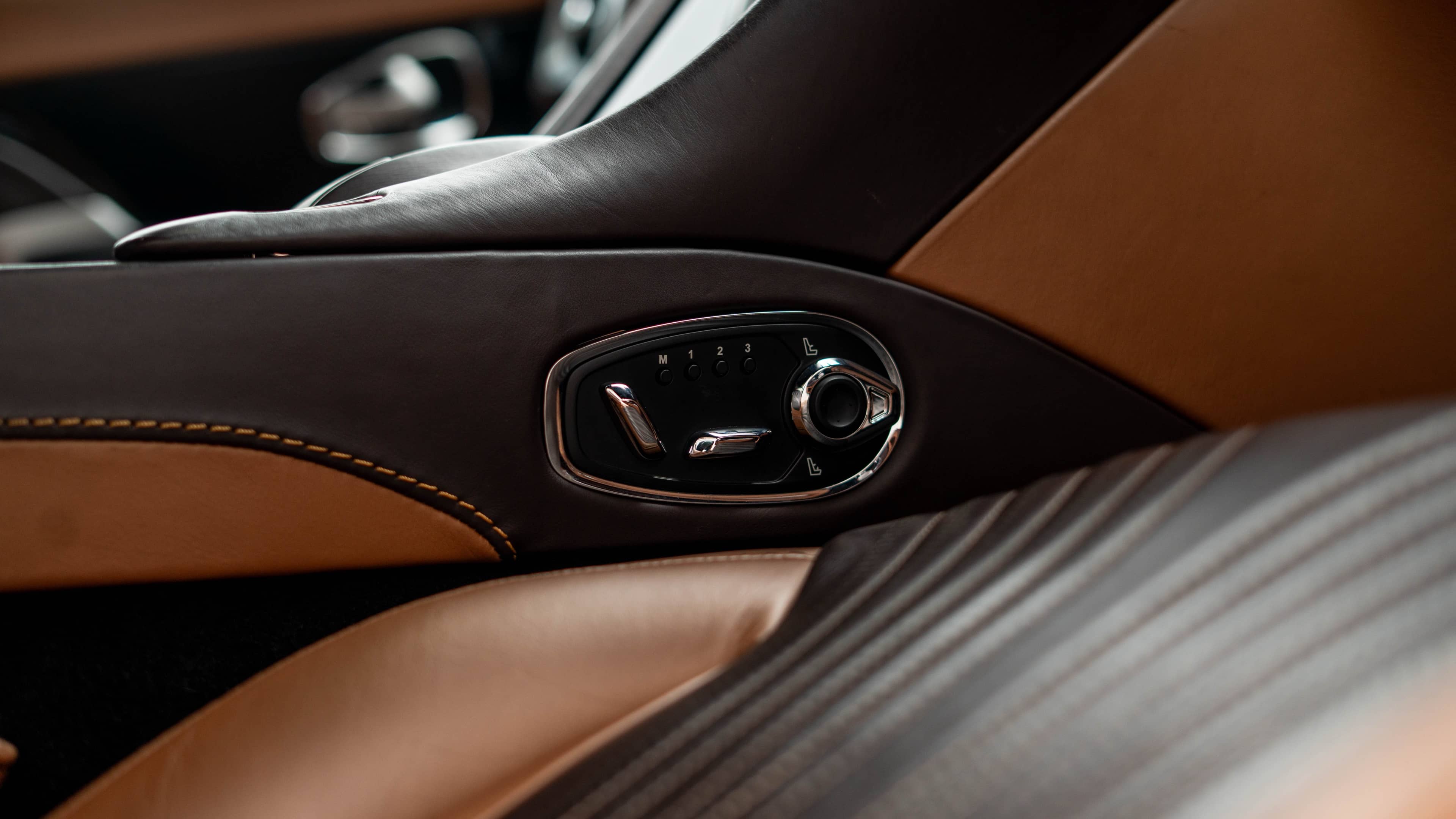 Aston Martin DB11 - Image 16